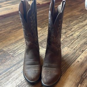 Ariat boots size 9 1/2C